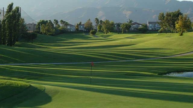Sierra Lakes Golf Club