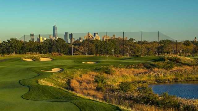 Skyway Golf Course at Lincoln Park West