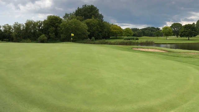 Streamwood Oaks Golf Club - 9 Holes