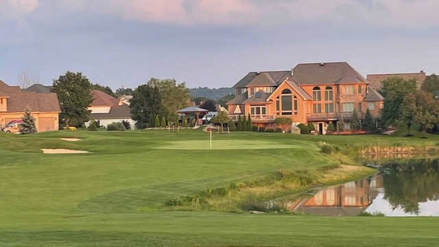 Roses Run Country Club
